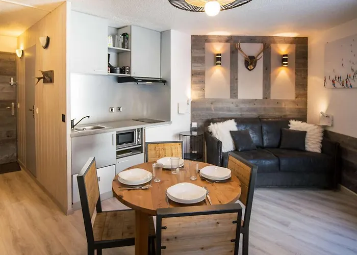 Renove Pour 2 Avec Wifi Au Centre De Val Thorens, Proche Pistes Et Commerces - Fr-1-637-71 * Val Thorens