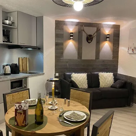 Apartment Renove Pour 2 Avec Wifi Au Centre De Val Thorens, Proche Pistes Et Commerces *