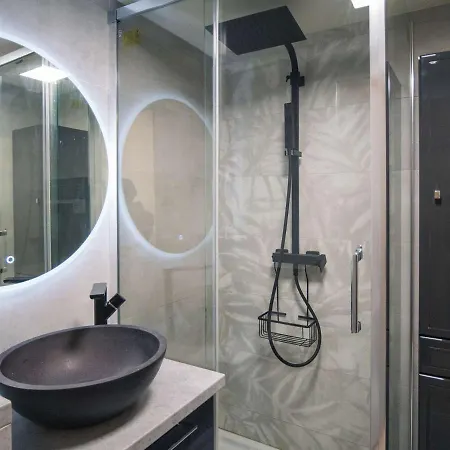 Apartment Renove Pour 2 Avec Wifi Au Centre De Val Thorens, Proche Pistes Et Commerces