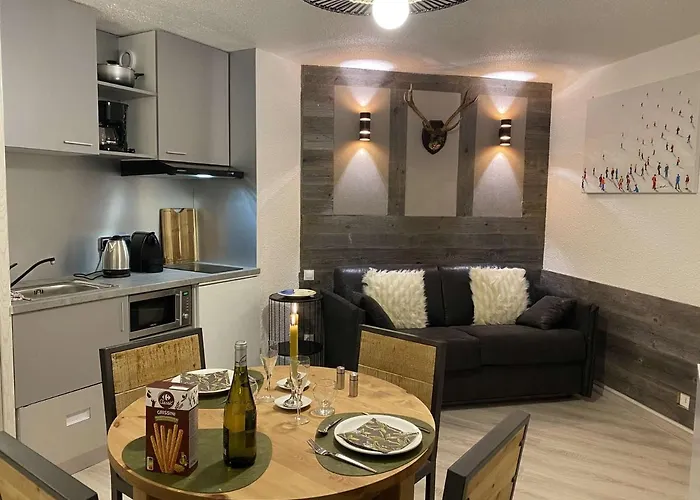 Apartment Renove Pour 2 Avec Wifi Au Centre De Val Thorens, Proche Pistes Et Commerces - Fr-1-637-71 *
